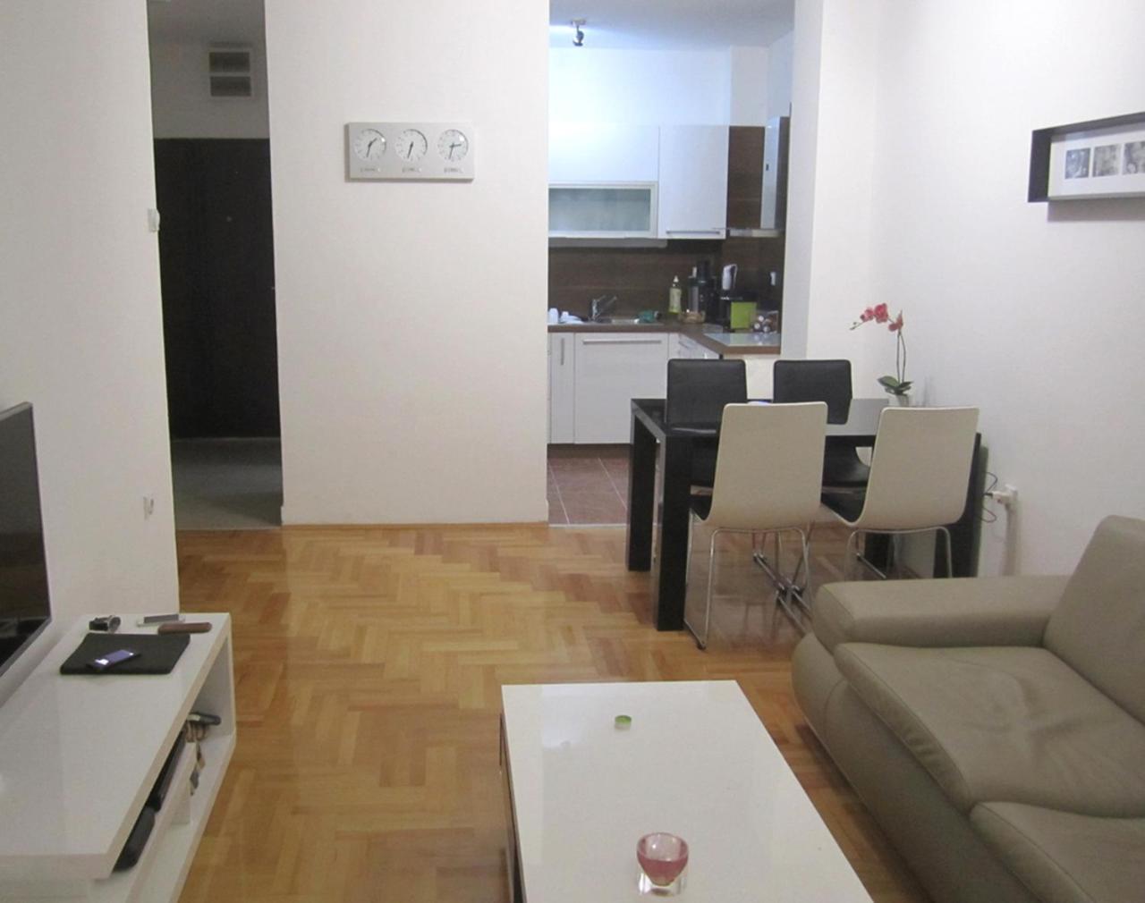 65 Square Meters Designer Apartment In Heart Of City - River View ! Park For Free Ni Eksteriør bilde