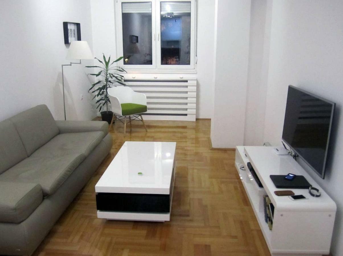 65 Square Meters Designer Apartment In Heart Of City - River View ! Park For Free Ni Eksteriør bilde